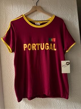 Free Kisses Burgundy Tee with Yellow Trim - Portugal Print